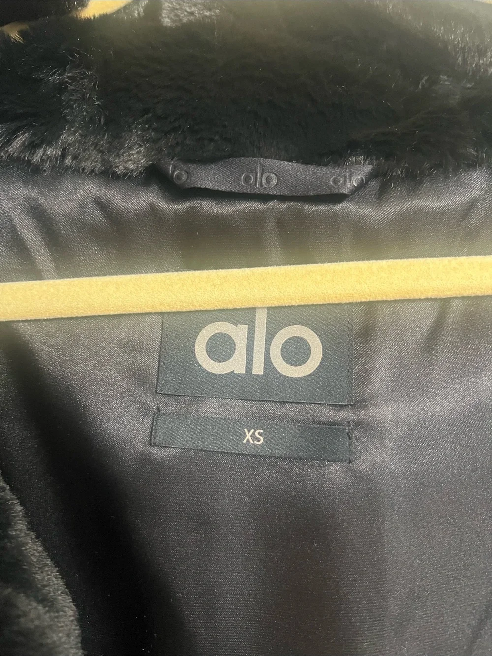 NEW ALO Yoga Black Faux-Fur Hooded Puffer Jacket Size XS